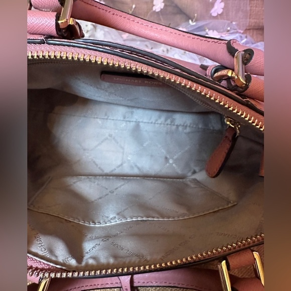 Michael Kors NWOT Large Satchel with D Rings - Picture 11 of 13